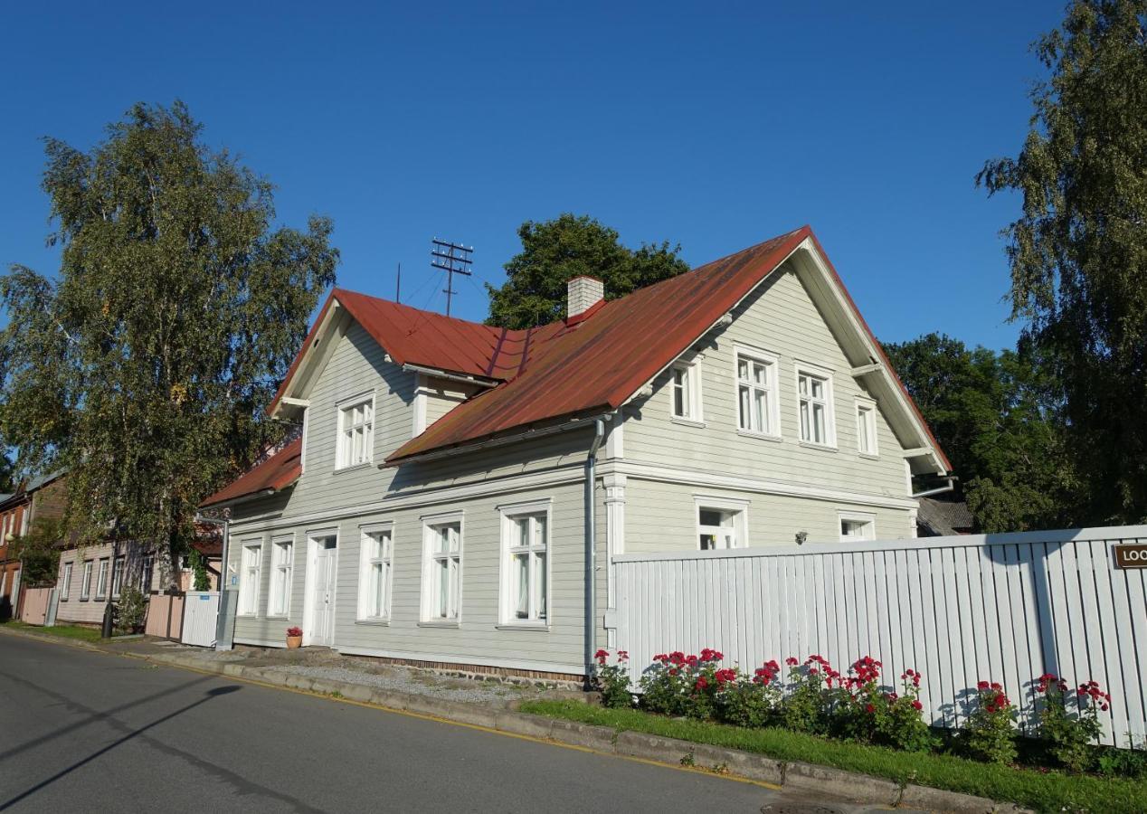 Villa Elisabeth Apartments Parnu Exterior photo